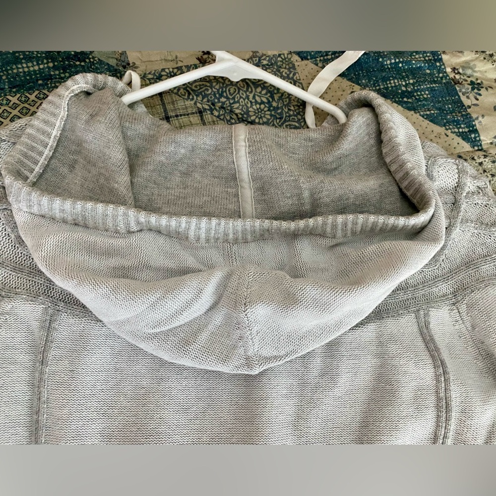 Eddie Bauer Heather Gray V-Neck hooded Sweater - Picture 4 of 7